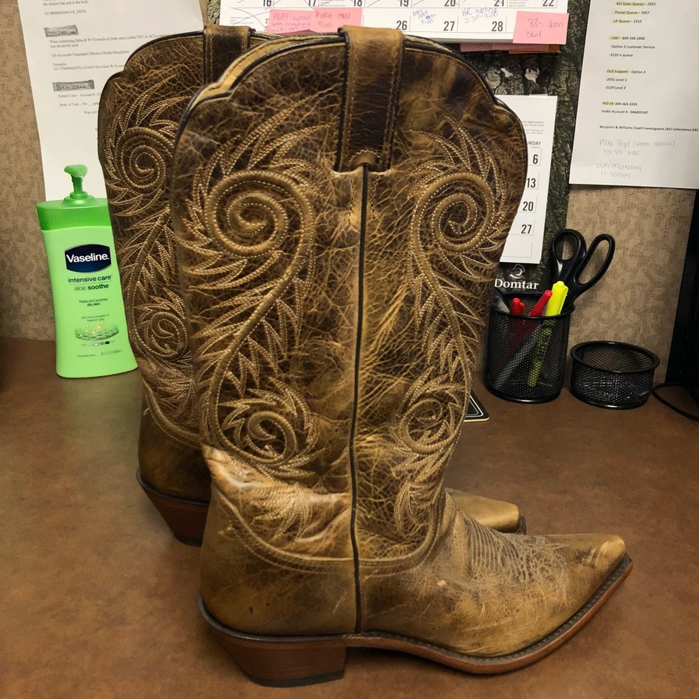 Women’s Justin cowboy boots